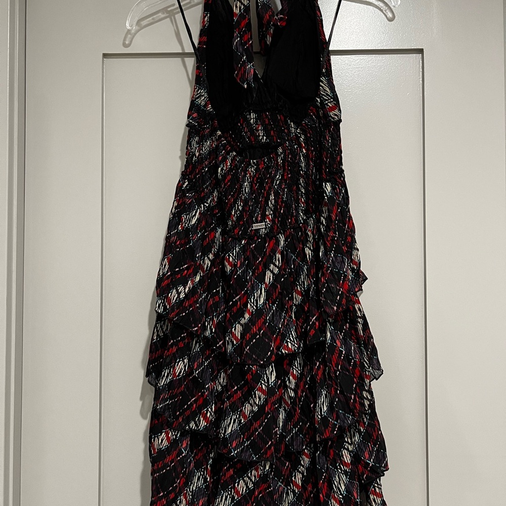 Chic Halter Neck Ruffle Dress - Picture 2 of 5